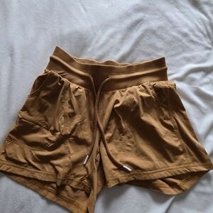 ZYIA Women's Shorts in Camel Brown